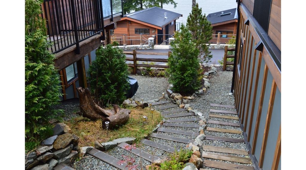 Pair-A-Dice Cottage Port Renfrew Eksteriør billede